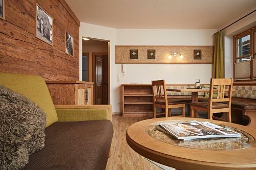 Hostal Siplinger Suites - Ferienwohnungen Und Suiten