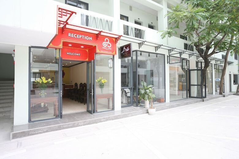 Hotel Ninety Nine Center