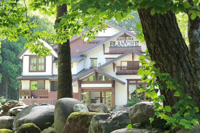 Hakuba Blanche
