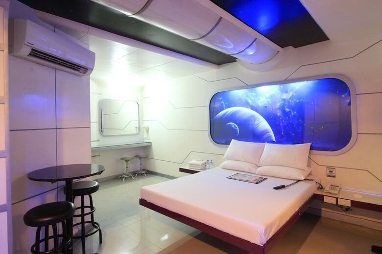 Hotel Astrotel Cubao