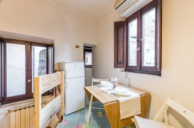Cartari Apartment
