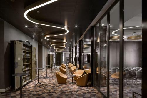 Bank Hotel