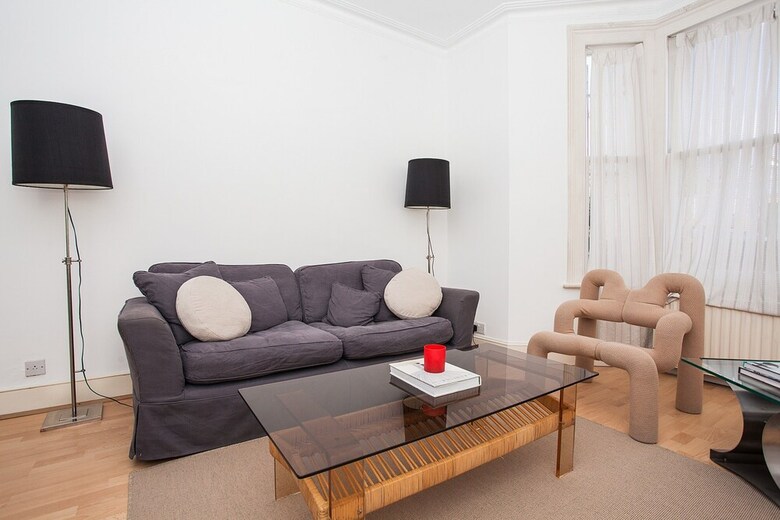 Apartamentos 1 Bedroom Garden Flat In Battersea
