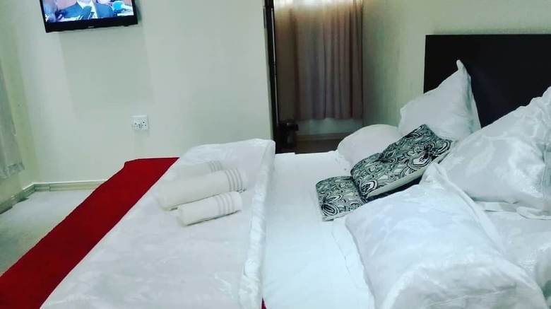 Commonlens Inn Hotel.
