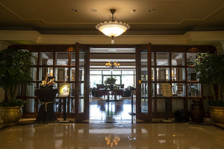 Hotel Hangzhou Rose Garden Resort & Spa
