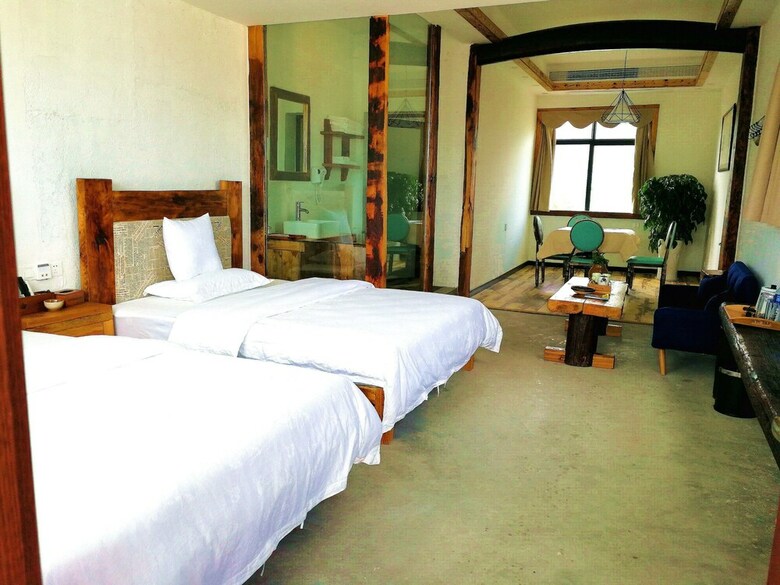 Hotel Tian's Resort