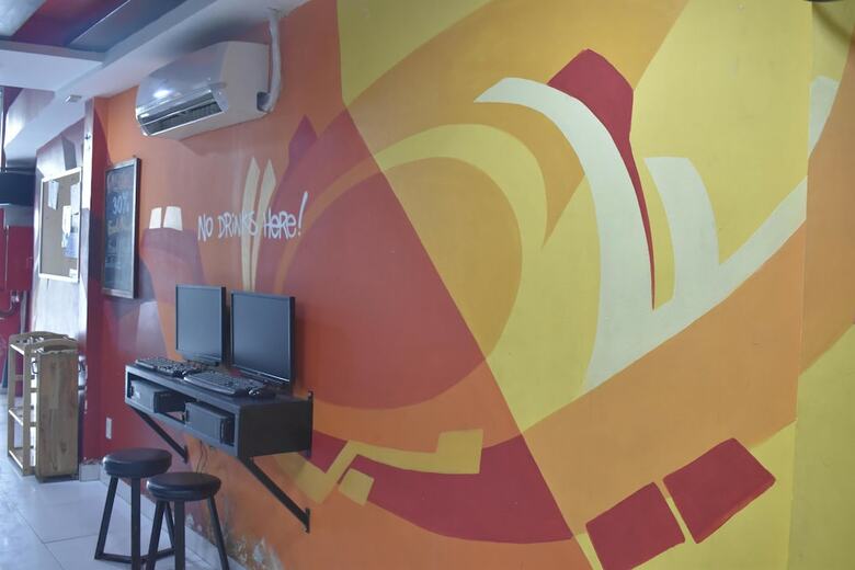 Hostal Hangout Hostel Hcm