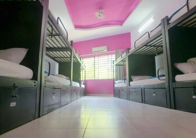 Hostal Hangout Hostel Hcm