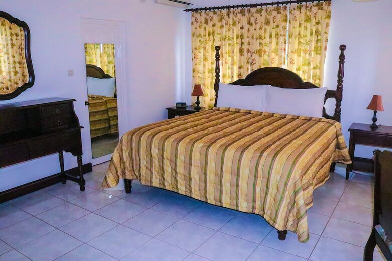 Villa Pink Rock Bed & Breakfast