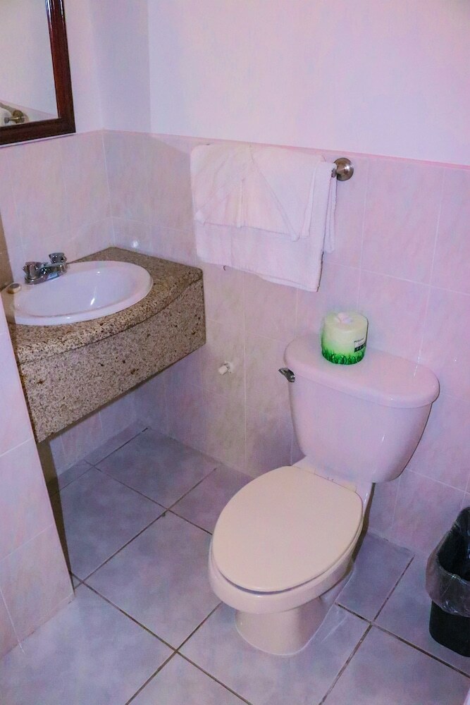 Villa Pink Rock Bed & Breakfast
