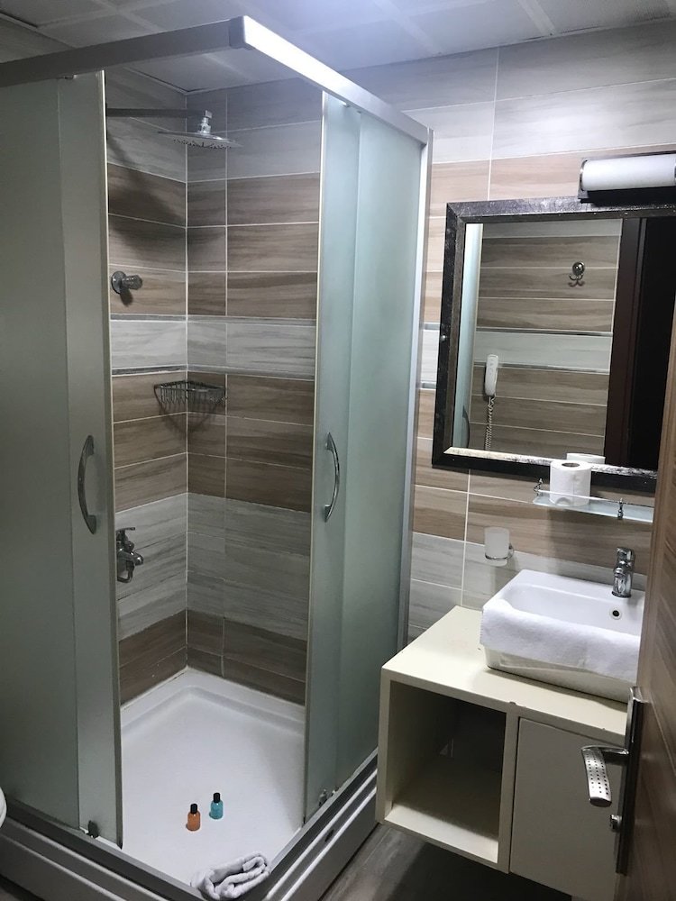 Ozcelik Hotel