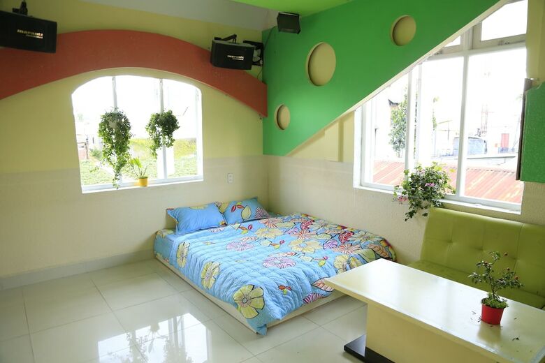 Hotel Hoai Huong Homestay
