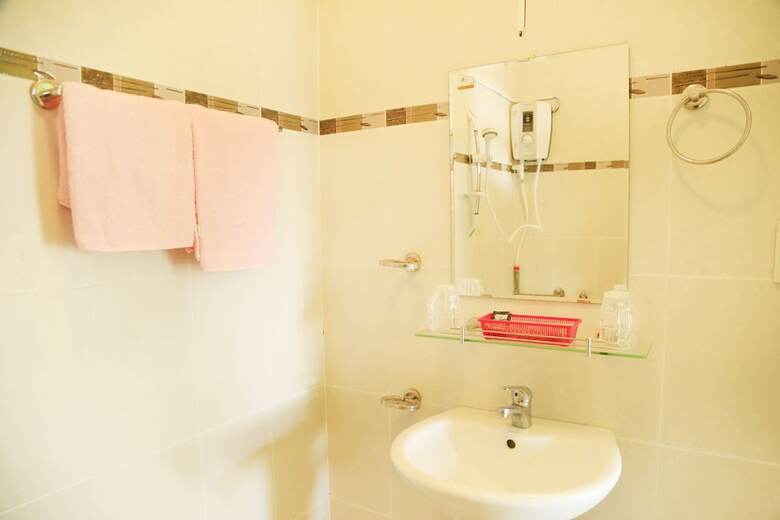 Hotel Hoai Huong Homestay