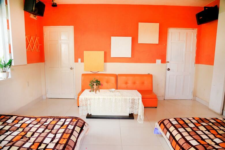 Hotel Hoai Huong Homestay