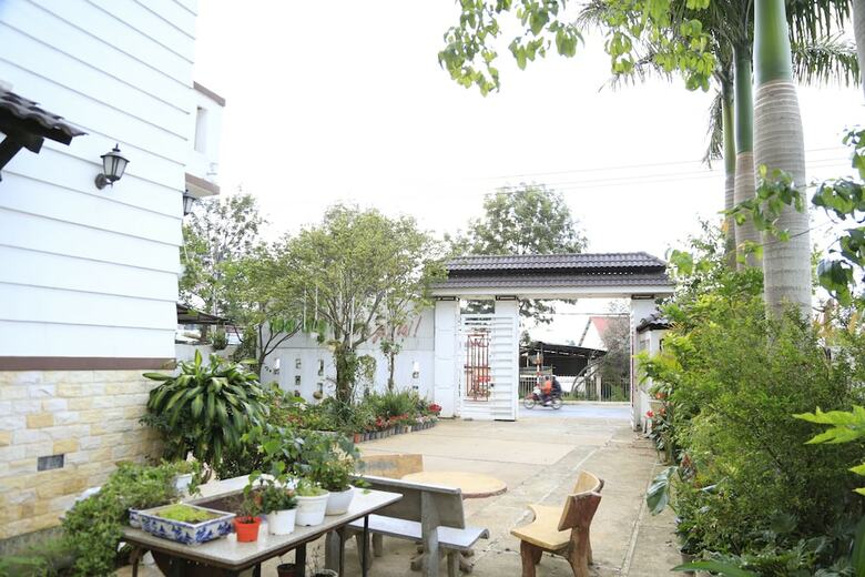 Hotel Hoai Huong Homestay