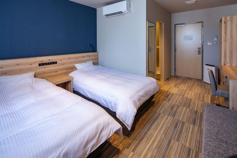 Y?s Cabin&hotel Naha Kokusaidori