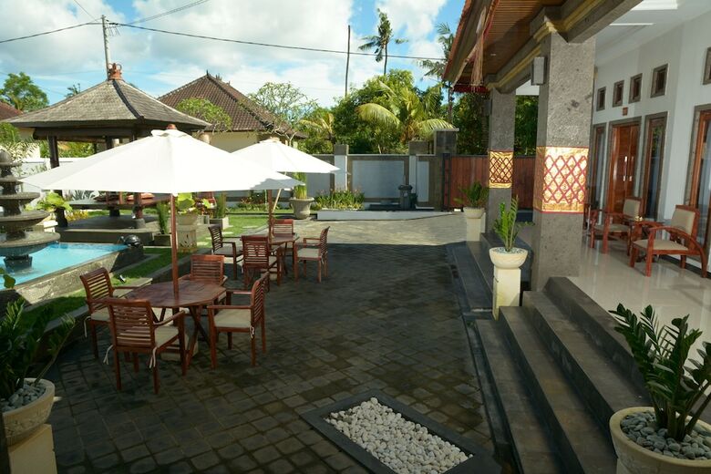 Bed & Breakfast Kubu Garden Guest House