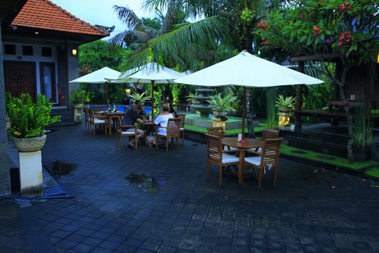 Bed & Breakfast Kubu Garden Guest House