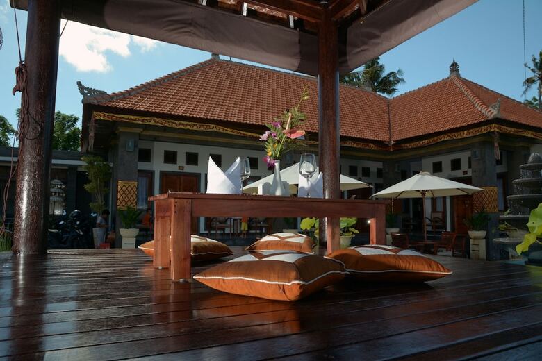Bed & Breakfast Kubu Garden Guest House