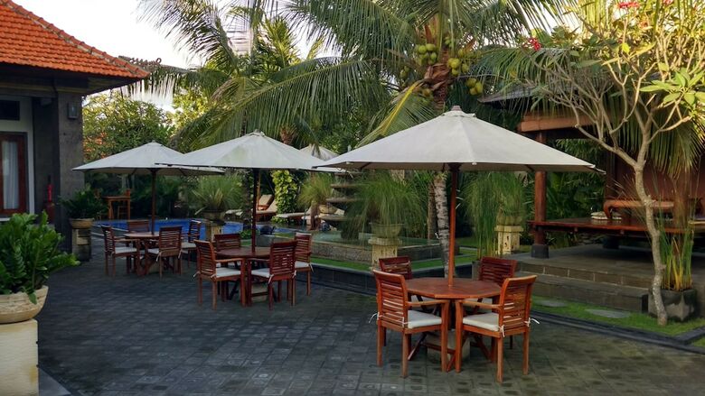 Bed & Breakfast Kubu Garden Guest House