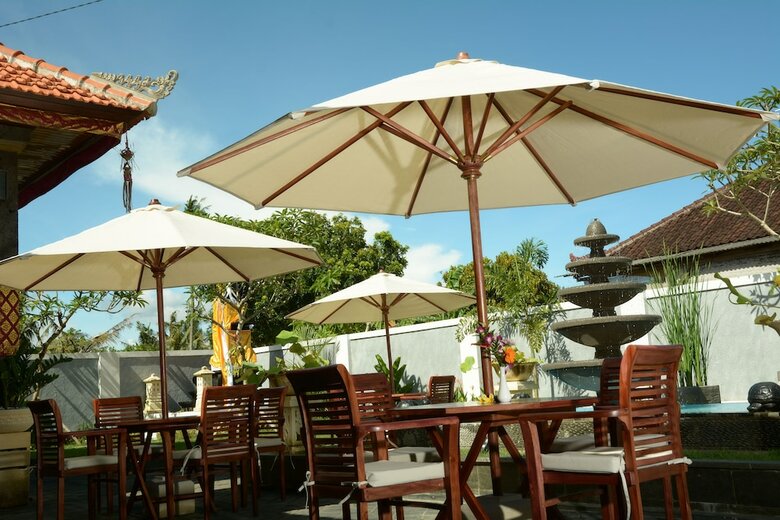 Bed & Breakfast Kubu Garden Guest House