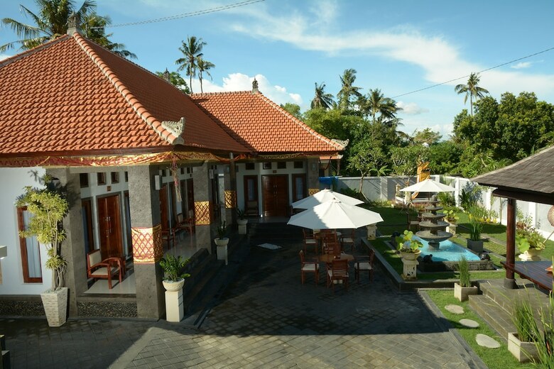 Bed & Breakfast Kubu Garden Guest House