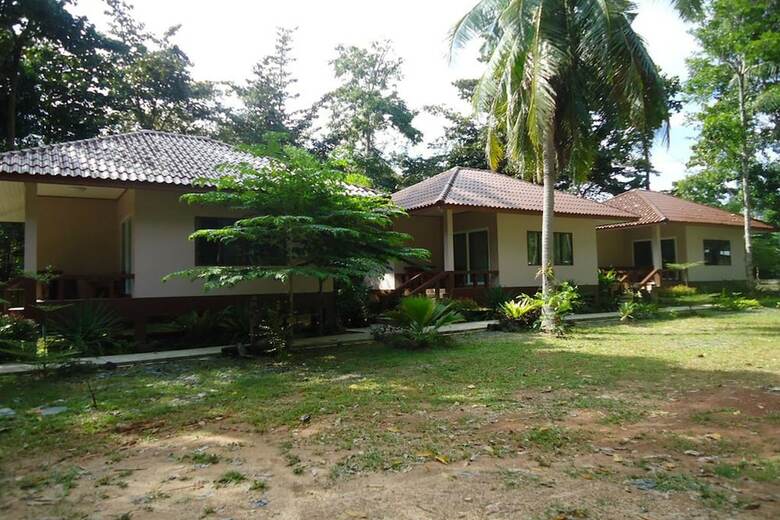 Hotel Baan Long Beach