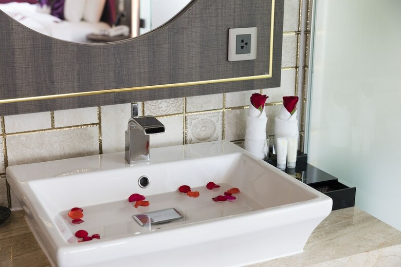 V Hotel Nha Trang