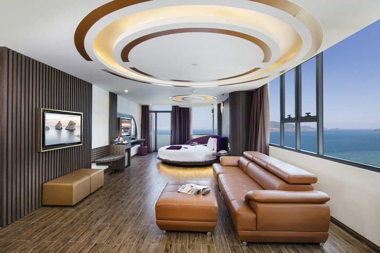 V Hotel Nha Trang