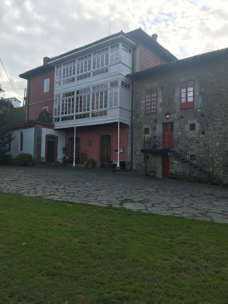 Hotel Rural Palacio De Libardon