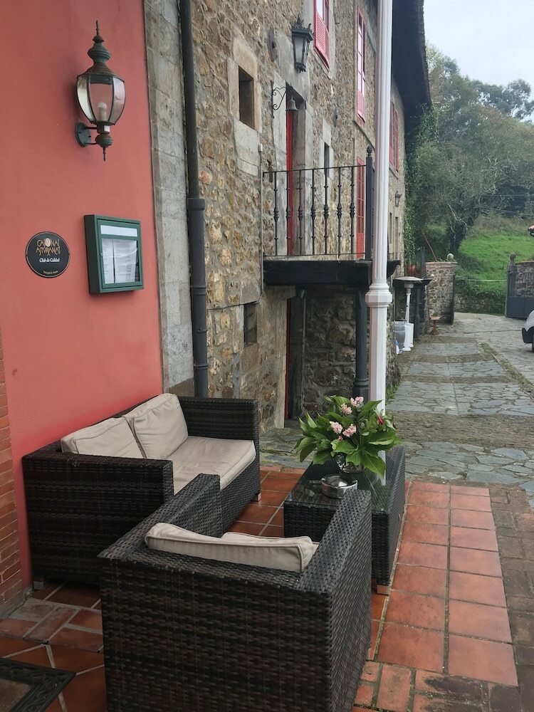 Hotel Rural Palacio De Libardon