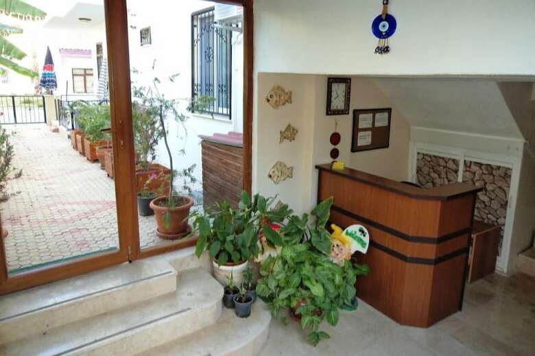 Kizkalesi Sari Konak Apart Otel