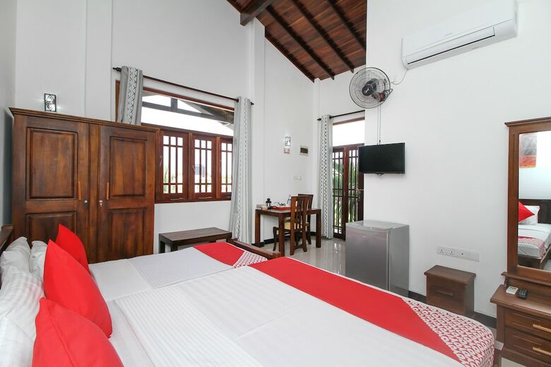 Hotel Oyo 467 Lioni Holidays Villa