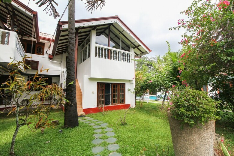 Hotel Oyo 467 Lioni Holidays Villa