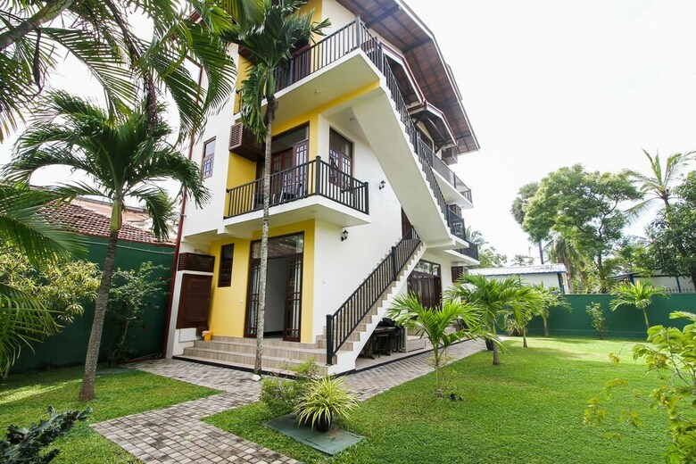 Hotel Oyo 467 Lioni Holidays Villa
