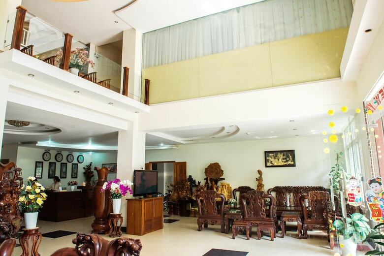 Hoang Van Hotel