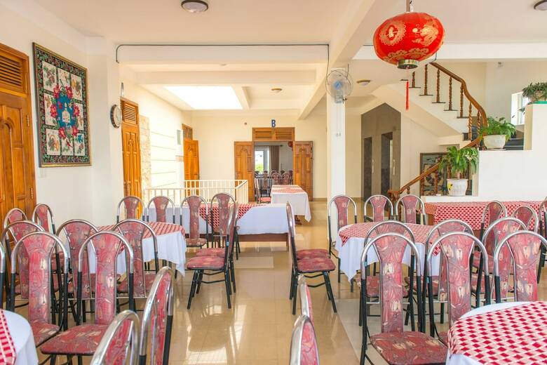 Hoang Van Hotel
