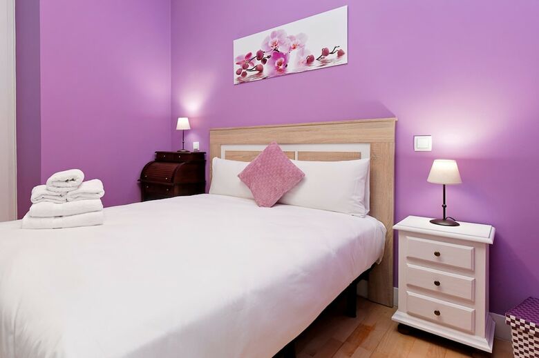 Apartamentos Malasa�a Teatro Rialto City Center
