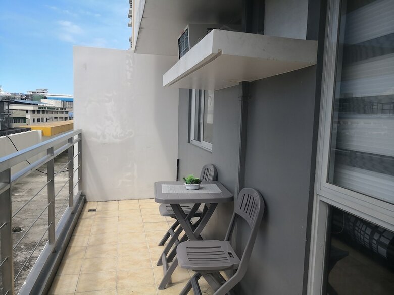 Centrio Tower Studio Unit