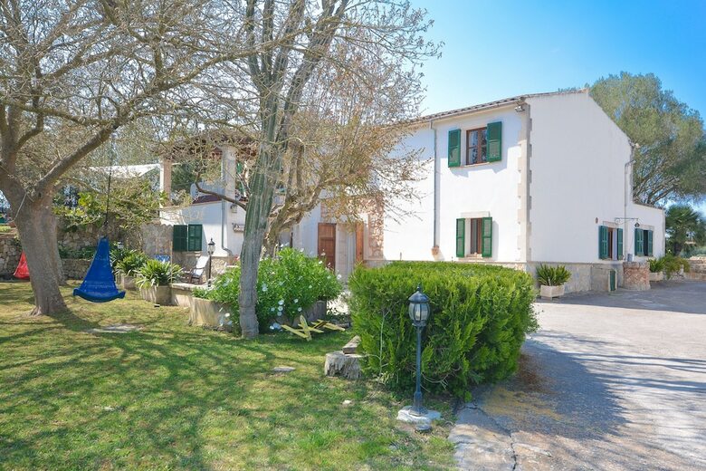 Villa Short Dhortella