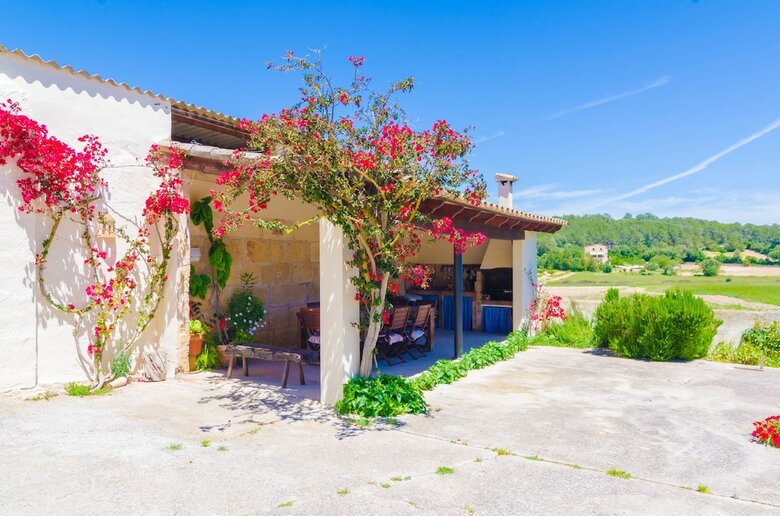 Villa Short Dhortella