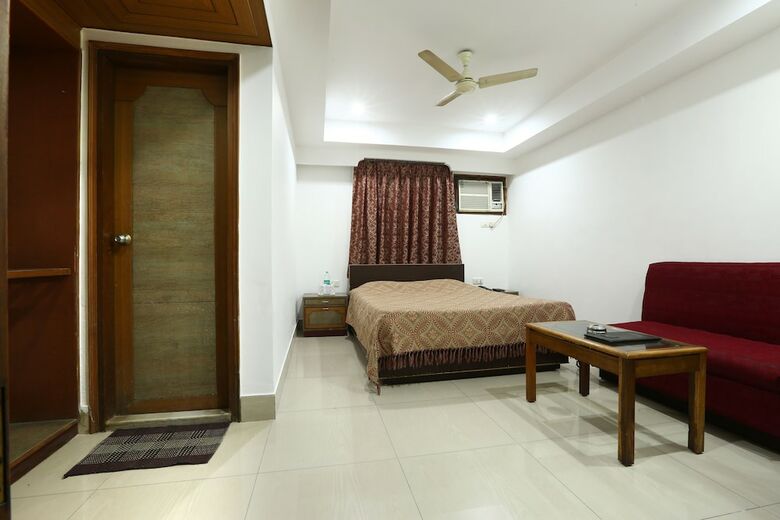 Hotel Rodili Residency