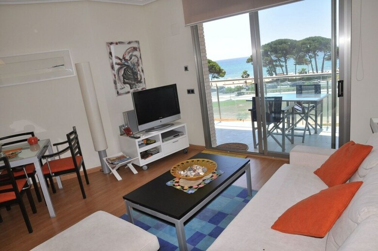 Apartamento Moderno Para 6 Personas En Cambrils
