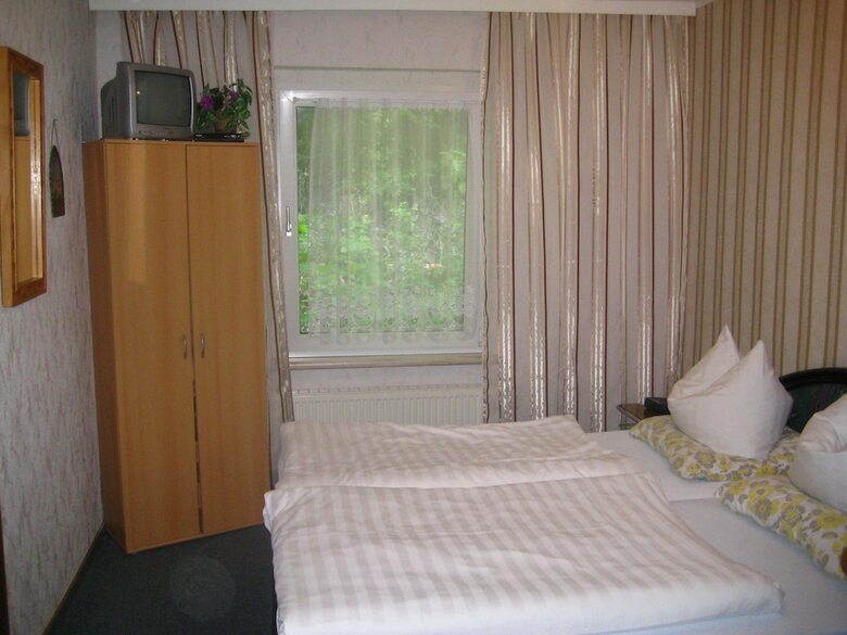 Hotel Waldgaststatte Sennhutte
