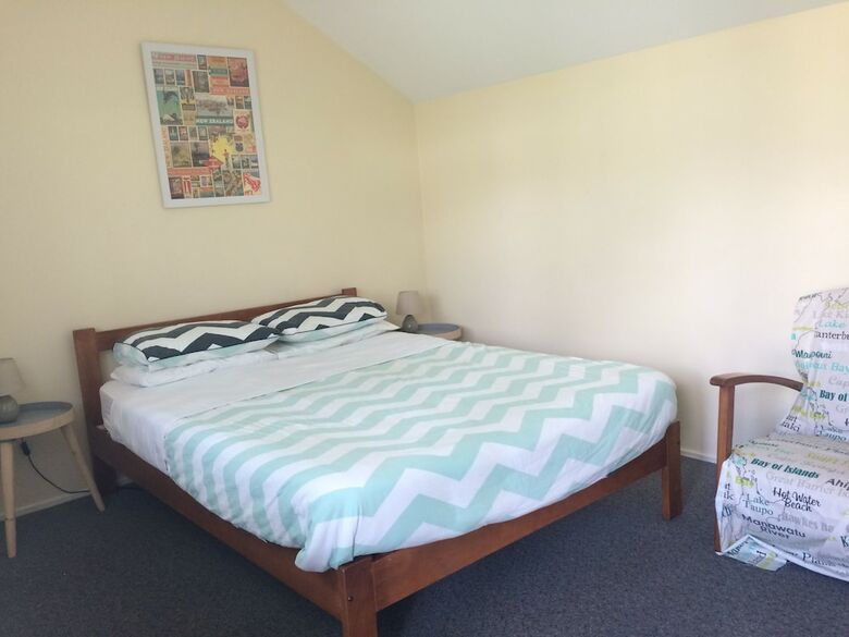 Hostal Almond House Hostel