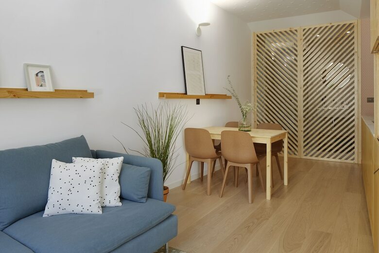 Easo Plaza Apartment By Feelfree Rentals