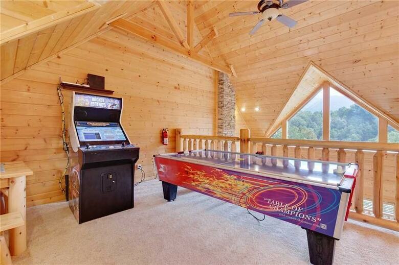Cabana Changes In Latitude 4 Bedroom Home With Hot Tub