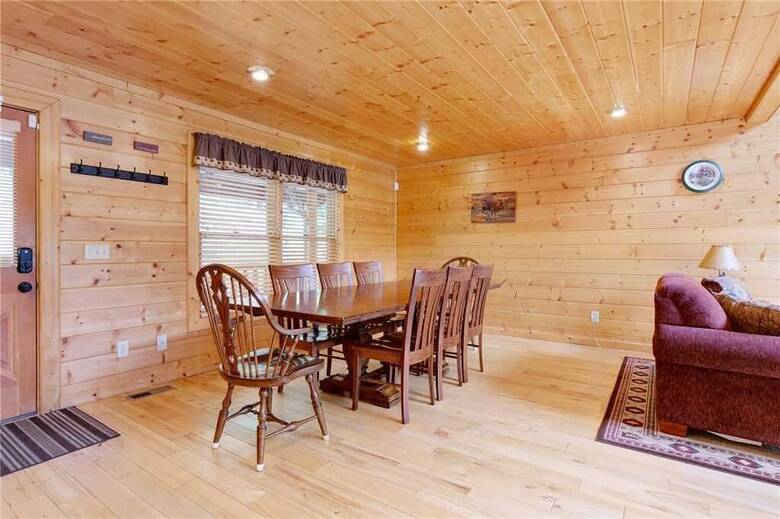 Cabana Changes In Latitude 4 Bedroom Home With Hot Tub