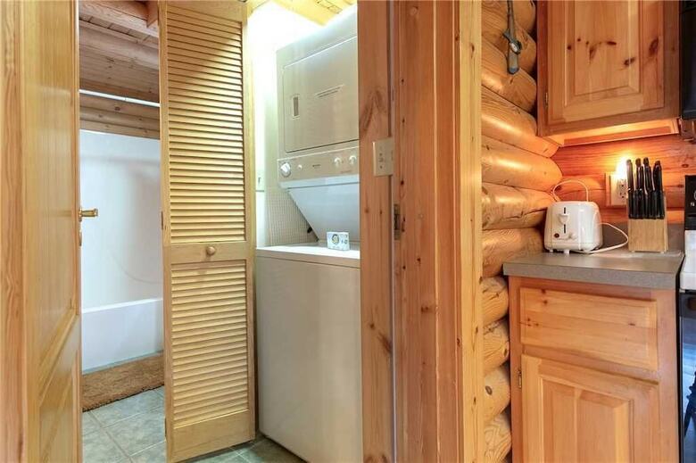 Cabana Enchanted Forest 1 Bedroom Home With Gas Fireplace