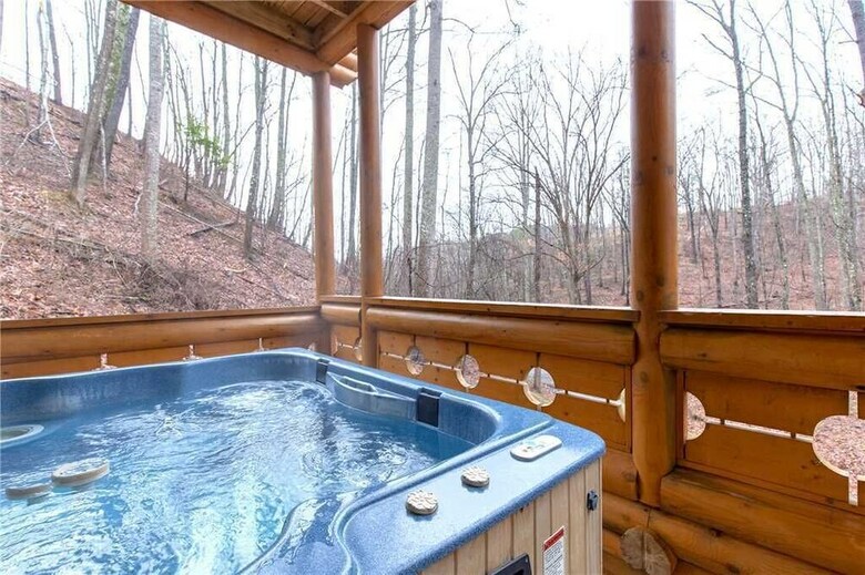 Cabana Enchanted Forest 1 Bedroom Home With Gas Fireplace